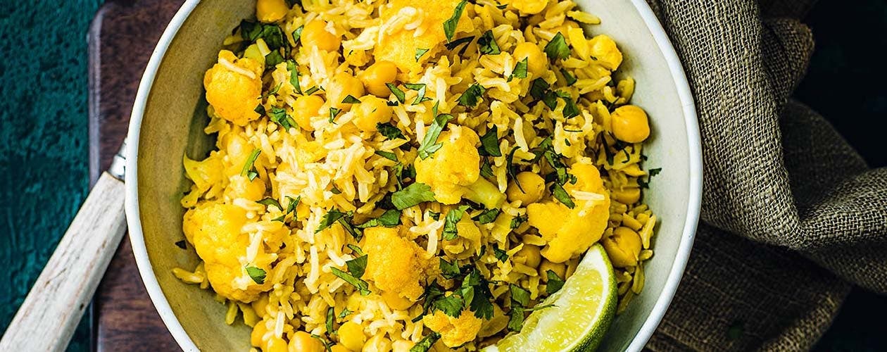 12 family dinners under £5*