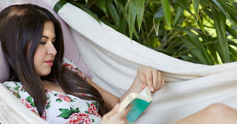 Can reading help reduce stress?