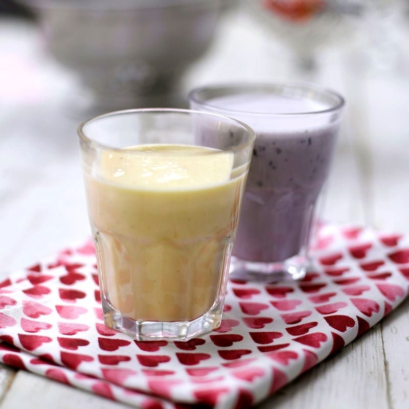 Mango, vanilla and banana smoothie