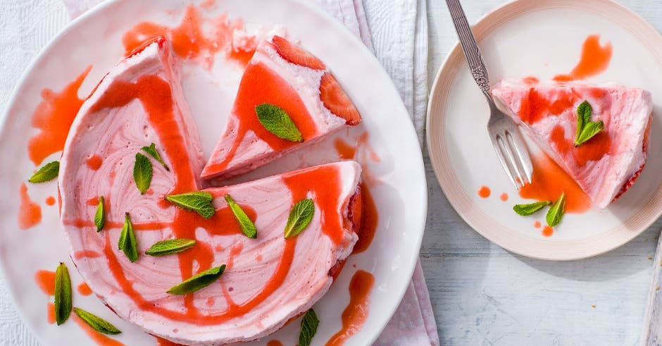 6 ways to serve up strawberries