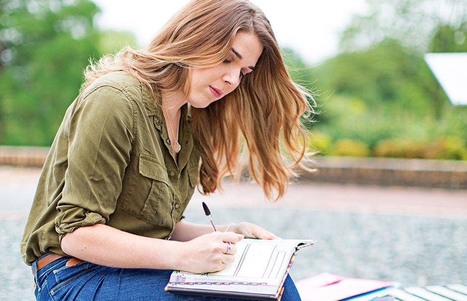 Lizzy: Learning to cook healthy food kept me on track