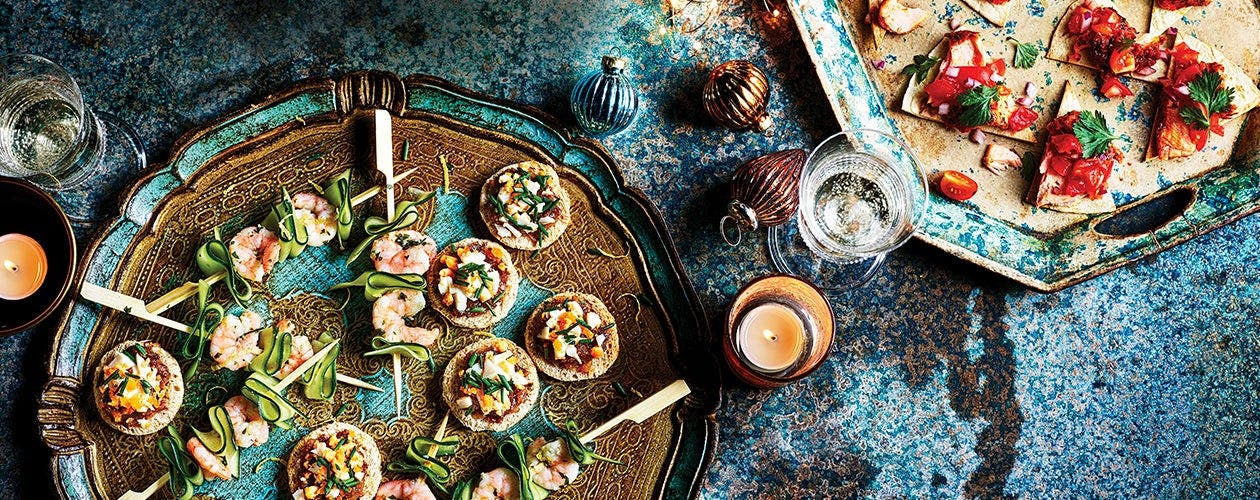 How to enjoy the festive buffet
