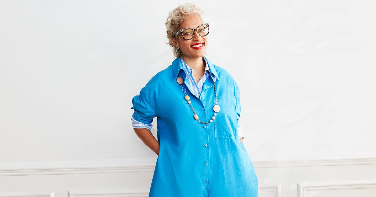 WeightWatchers member Laura D wearing a blue dress
