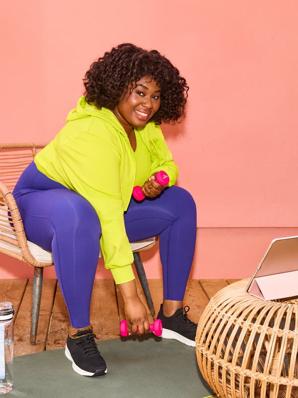 a women doing her exercise