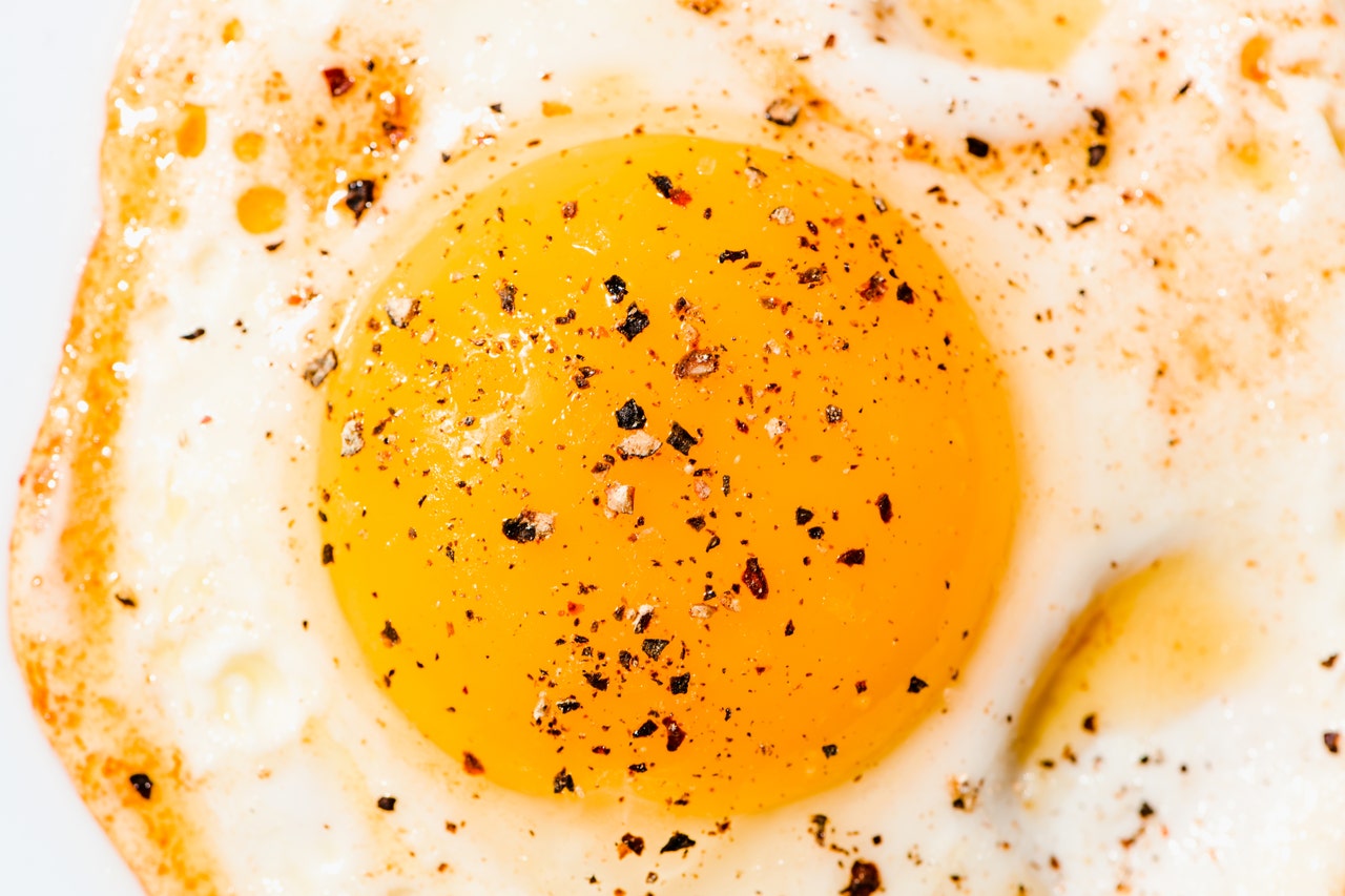 Can you get bird flu from eating eggs?