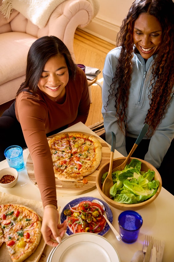 weightwatchers members enjoying food
