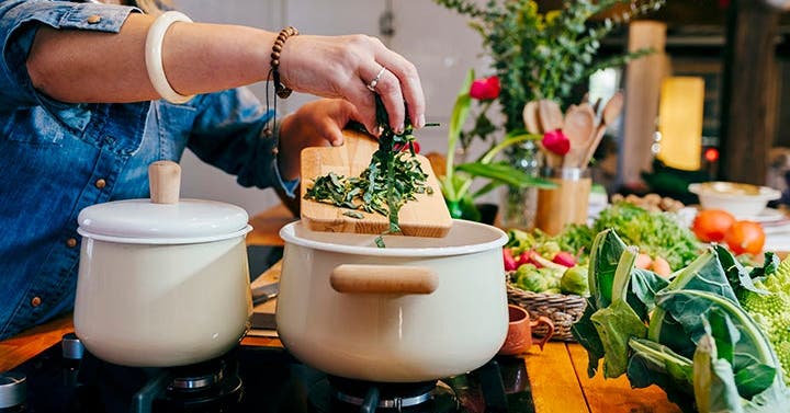 4 Sneaky Ways to Get Exercise While You Cook