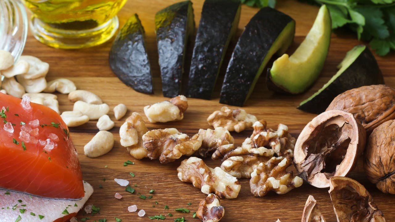 What’s the difference between fat loss and weight loss?