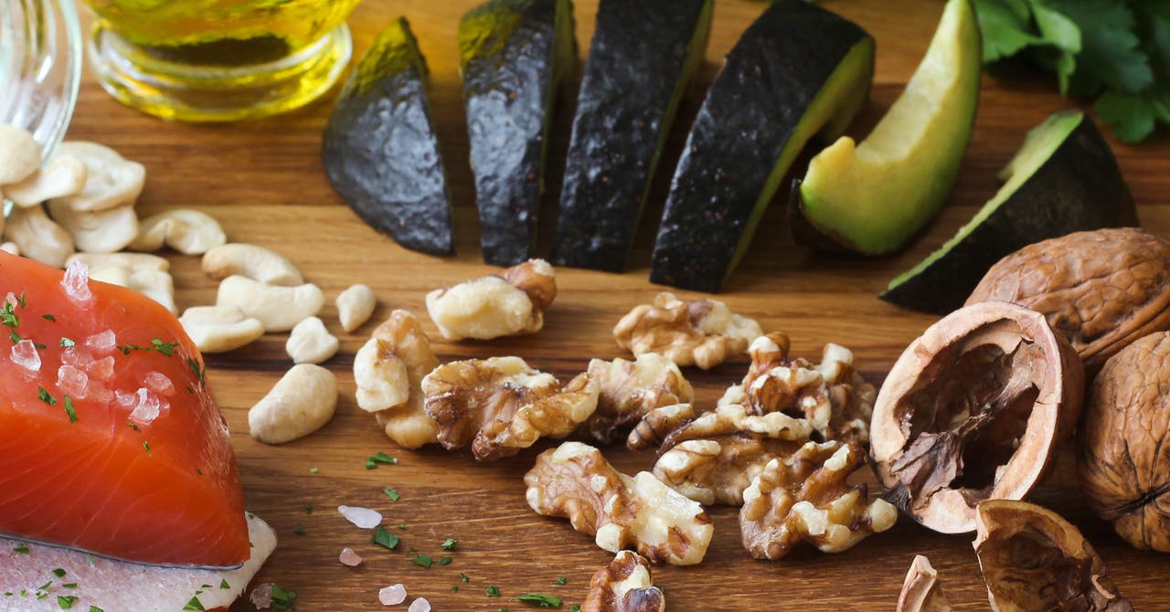 What’s the difference between fat loss and weight loss?