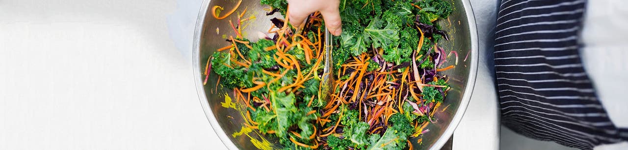Avoid the Calorie-Bomb Salad