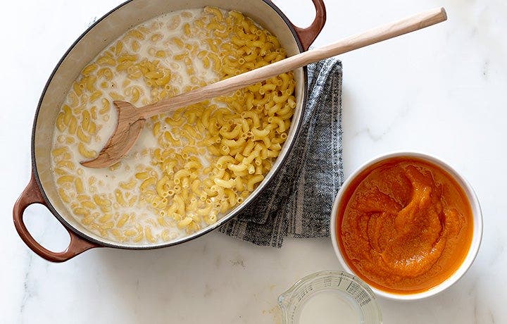 How to make a complete pasta meal in one pot