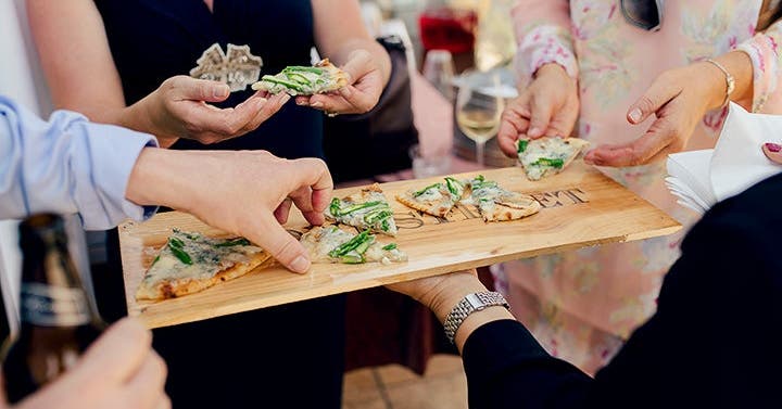 How to Create a Wedding Menu