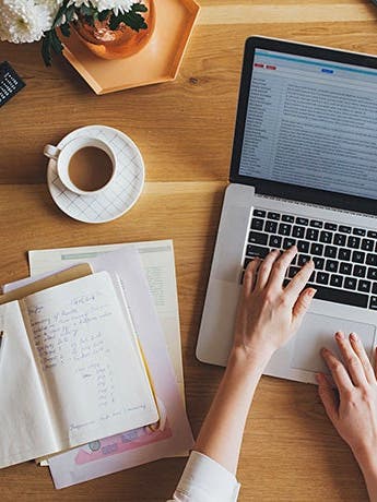 10 low-Point desk snacks to hold you over