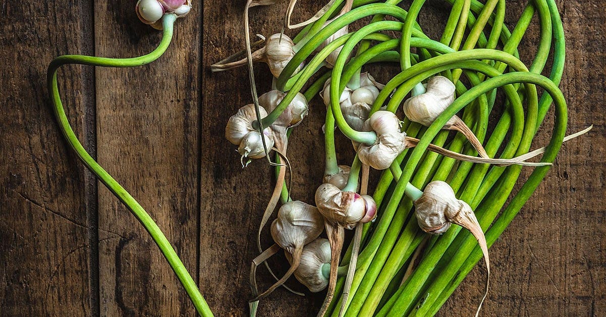 8 Delicious Spring Veggies that Will Totally Spruce Up Your Salads