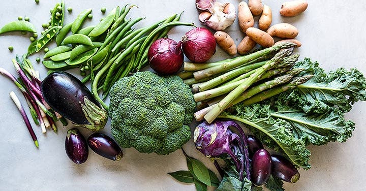 10 Foods That Taste Best in Spring