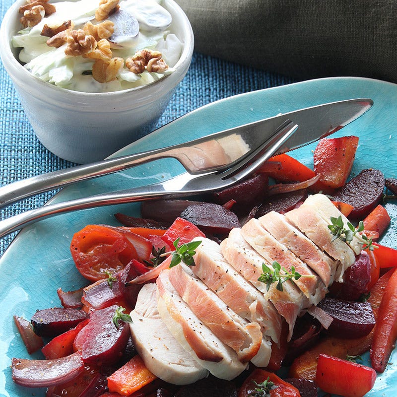 Foto av Parmalindad kyckling med ugnsbakade grönsaker och waldorfsallad från WW ViktVäktarna