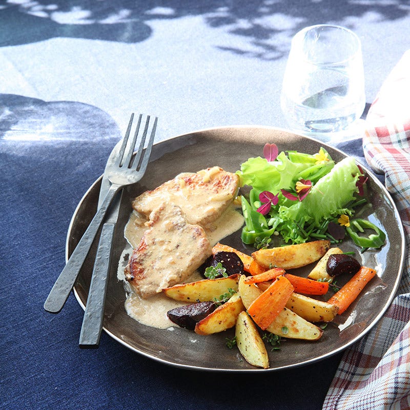 Foto av Fläskytterfilé med ugnsrostade rotfrukter och pepparsås från WW ViktVäktarna