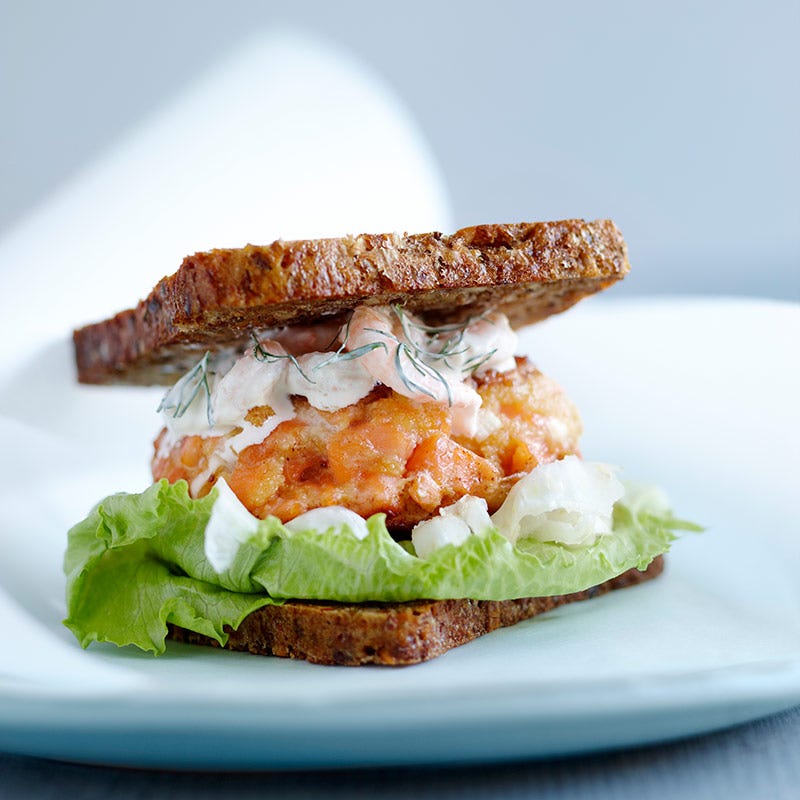 Foto av Laxburgare med dillsås och krispig fänkål från WW ViktVäktarna