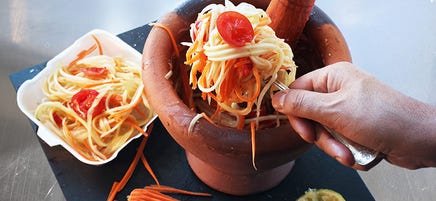 Som tam spicy papaya
