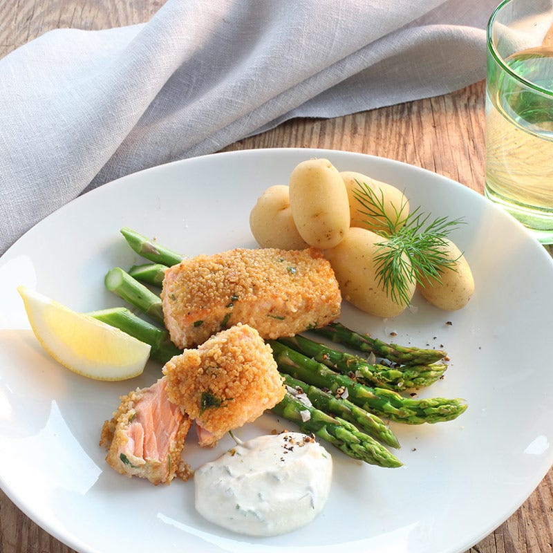 Foto av Couscouspanerad laxfilé med potatis och yoghurtsås från WW ViktVäktarna
