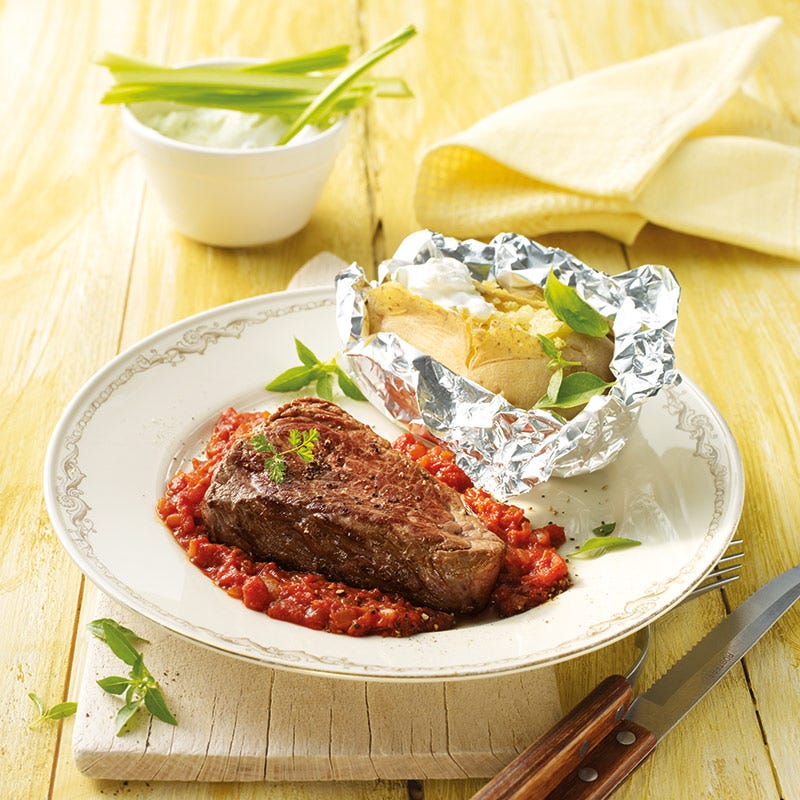 Foto av Biff med bakad potatis och tomatsås från WW ViktVäktarna