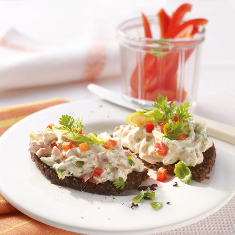Foto av Rågbröd med paprika- och lökcrème från WW ViktVäktarna