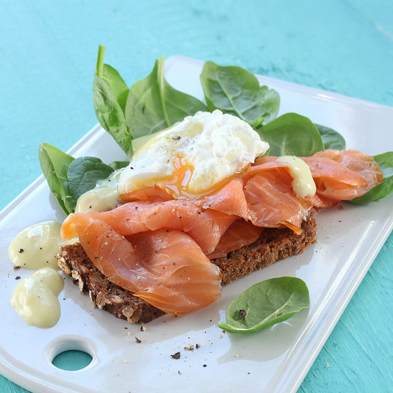 Foto av Matig macka med pocherat ägg och lax från WW ViktVäktarna