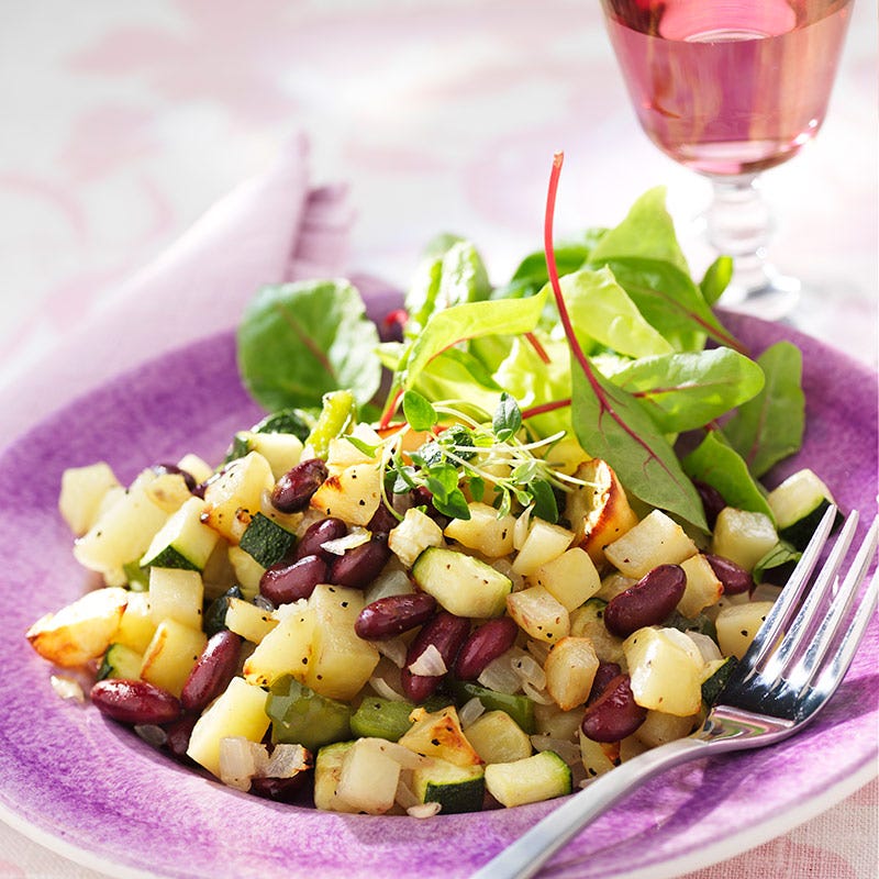 Foto av Grön pytt med röda bönor och tomatsallad från WW ViktVäktarna