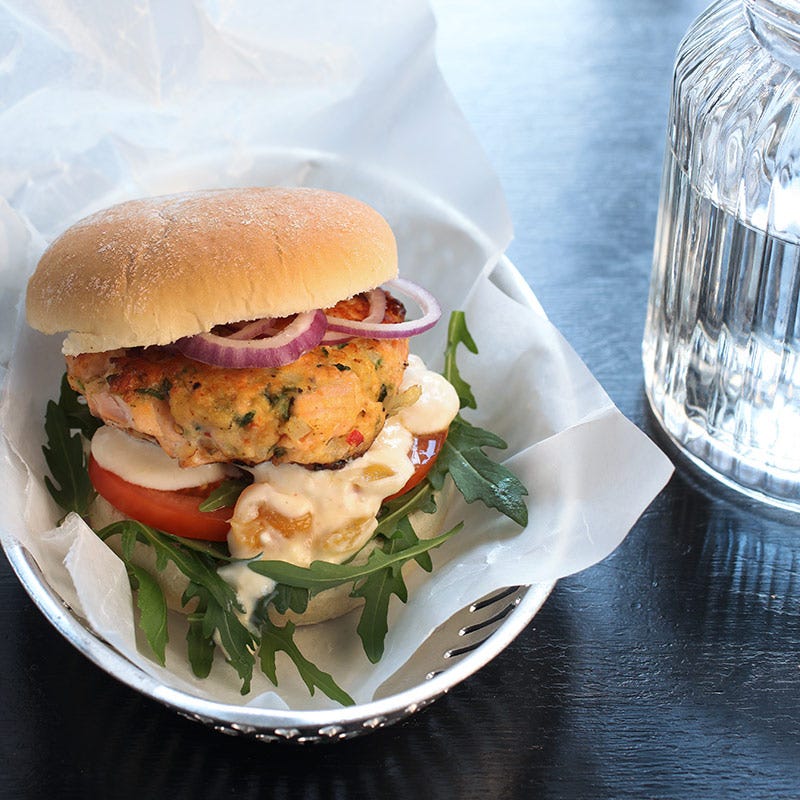 Foto av Laxburgare med mangoyoghurt från WW ViktVäktarna