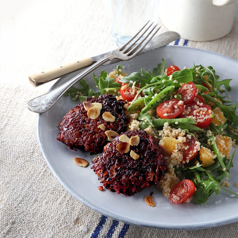 Foto av Rödbetsbiffar med mandel och bulgursallad från WW ViktVäktarna