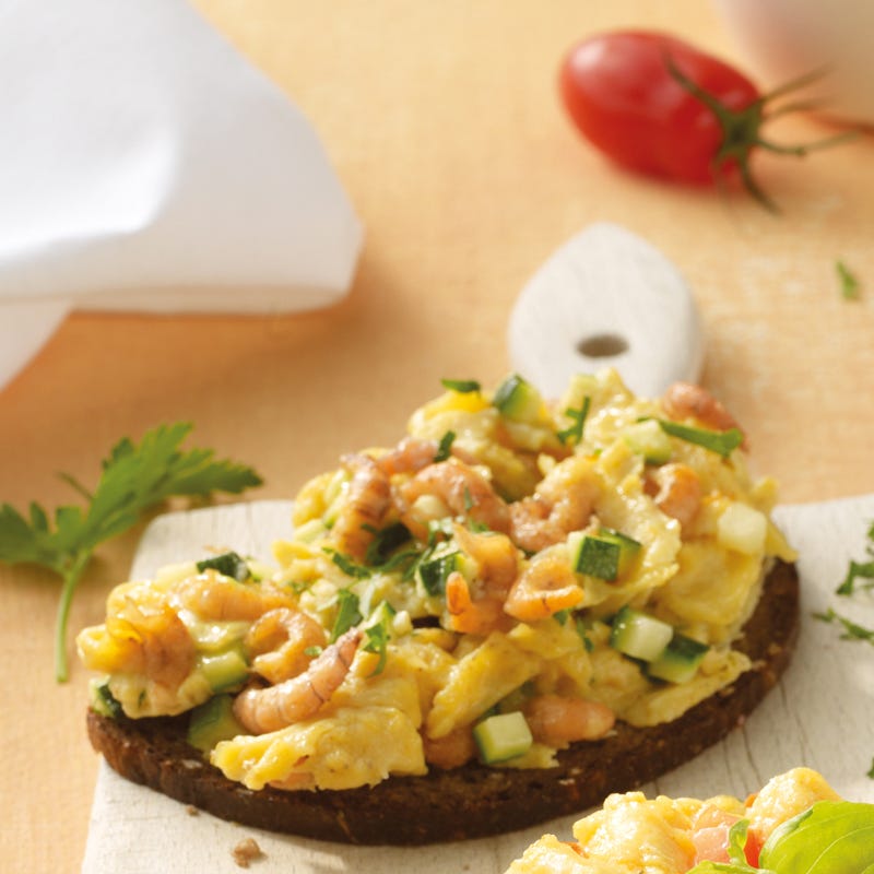 Foto van Roerei met garnalen en courgette door WW