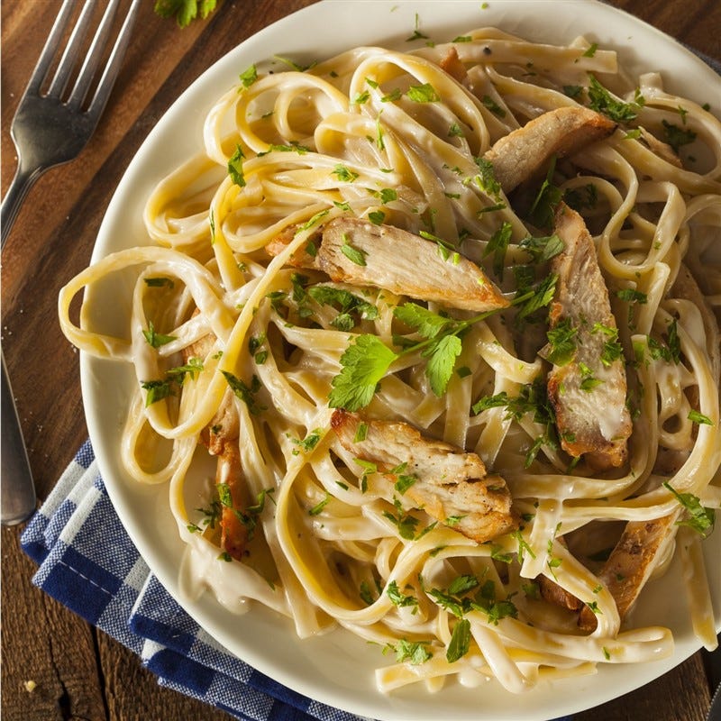 Foto van Kipfilet en pasta in roomsaus door WW