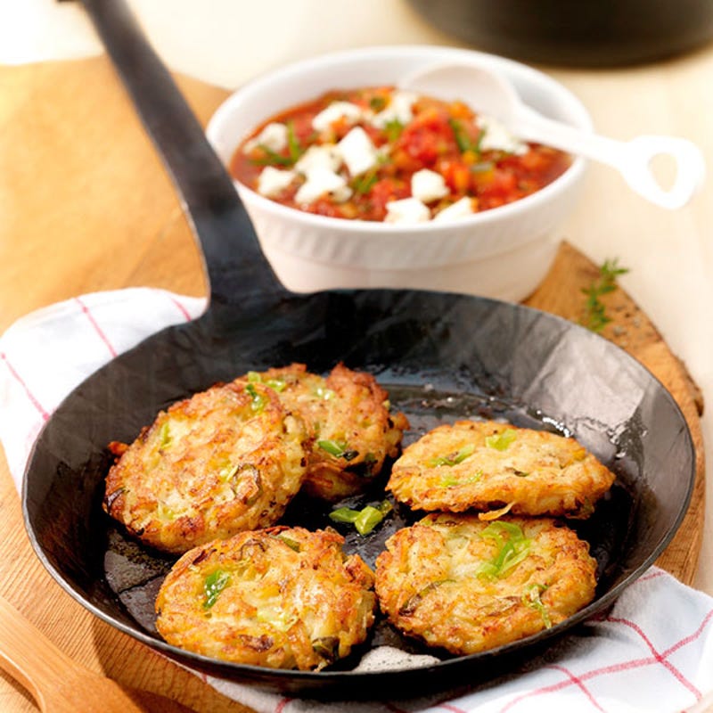 Foto van Aardappelkoekjes met courgette-tomatensaus door WW