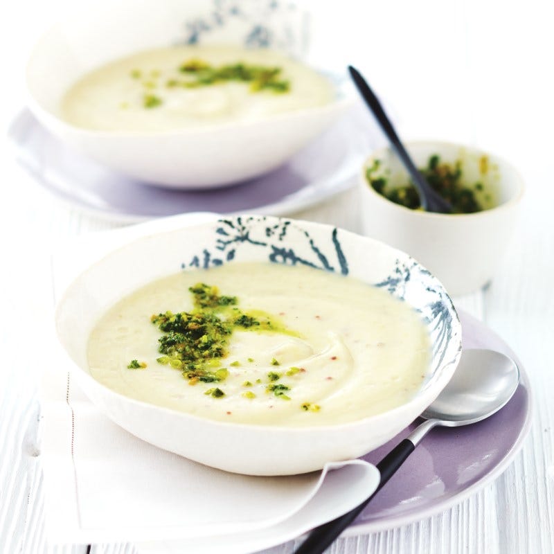 Foto van Bloemkoolsoepje met mosterd en pistachepistou door WW