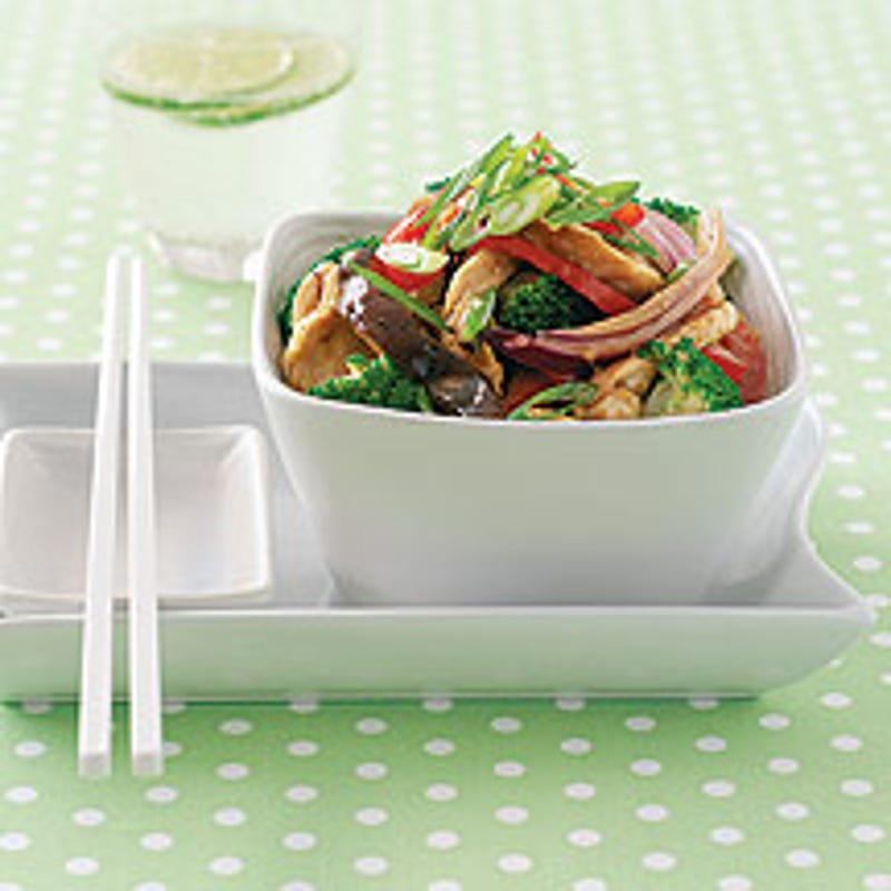 Foto van Wokgerecht met kip en shiitake door WW