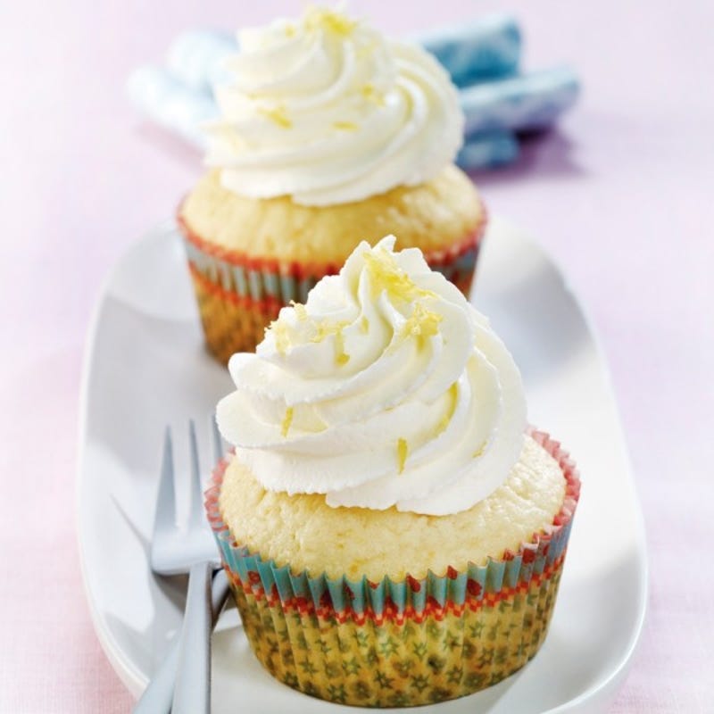Foto van Citroencupcakes met een toefje slagroom door WW