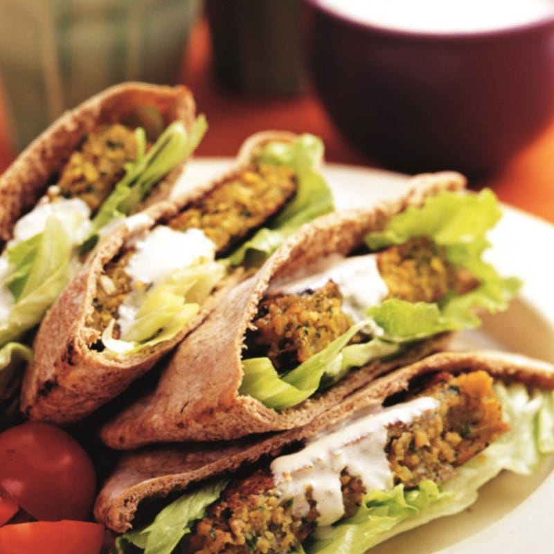 Foto van Pitabroodje met falafel door WW