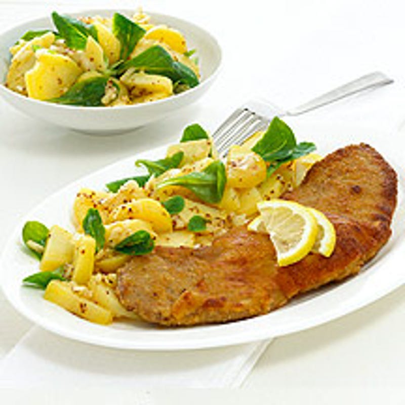 Foto van Wienerschnitzel met aardappelsalade door WW