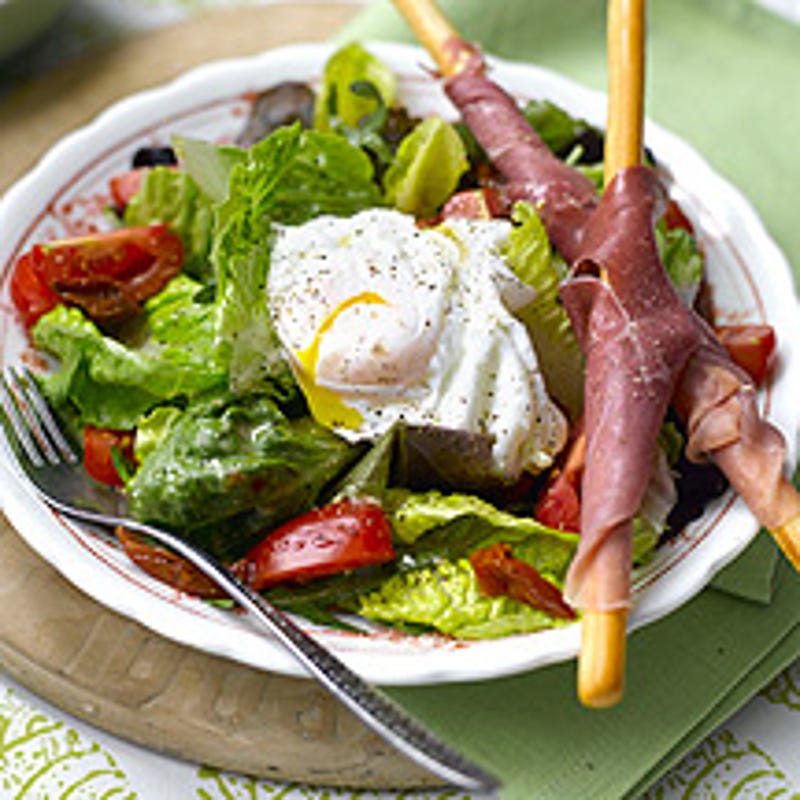 Foto van Salade met gepocheerd ei en parmaham door WW