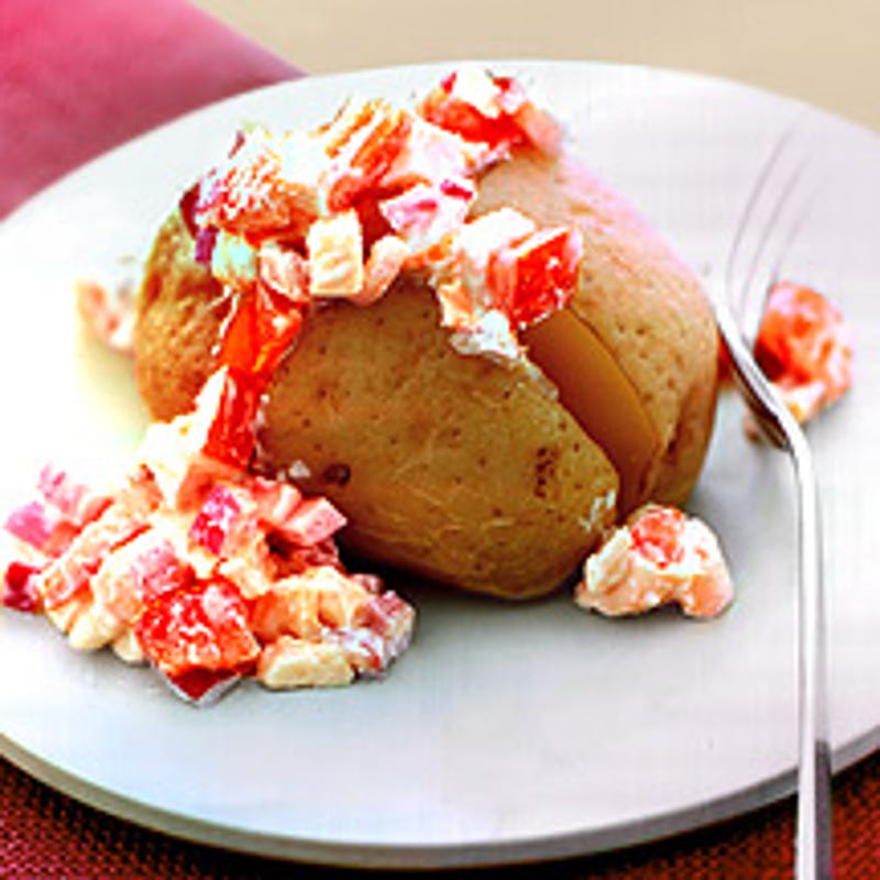 Foto van Gepofte aardappel met frisse vulling door WW