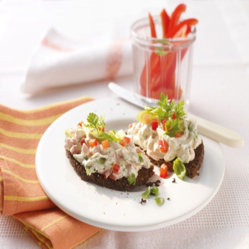 Foto van Roggebrood met paprika-prei-crème door WW