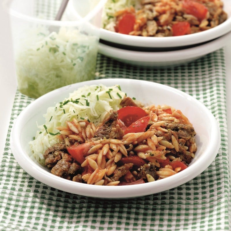 Foto van Gyros met orzo en salade door WW