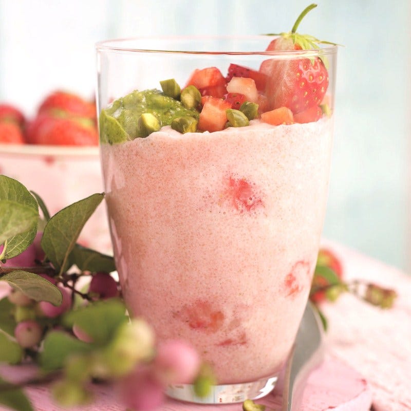 Foto van Aardbeien-griesmeelpudding met pistachepesto door WW