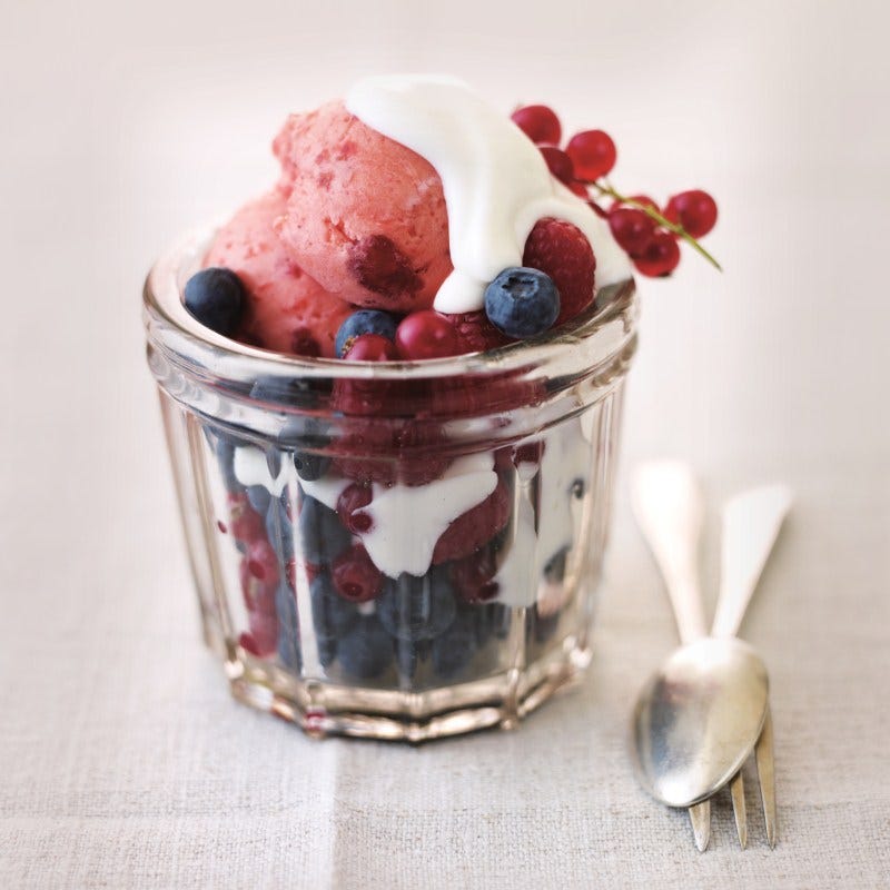 Foto van IJs met yoghurt en fruit door WW