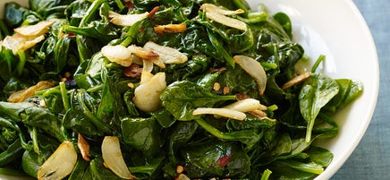 Gebakken spinazie met krokante knoflook