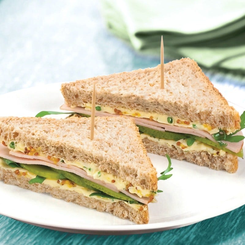 Boterham met rucola-mosterd-crème