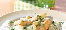 Aspergeragout met zalmforel