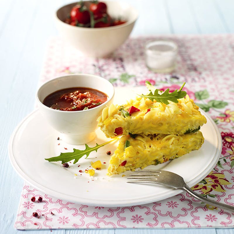 Foto van Pastafrittata met tomatensaus door WW