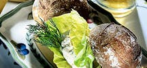 Sandwich au seigle et au saumon