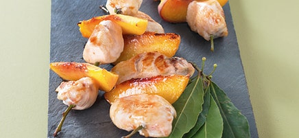 Brochette de poulet et nectarine